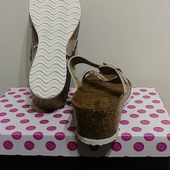 Rasolli, Beige, Snake print 2"wedge Sandals NIB size 10 - Picture 4 of 5